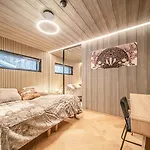 Luxury Valo By Hilla *