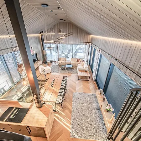 Luxury Valo By Hilla *