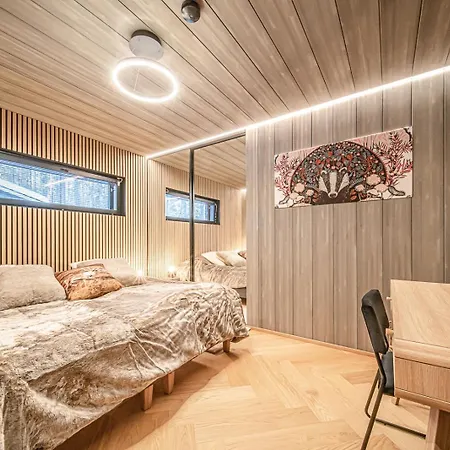 Luxury Valo By Hilla *