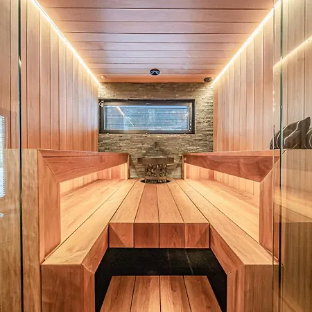 Luxury Valo By Hilla * Levi