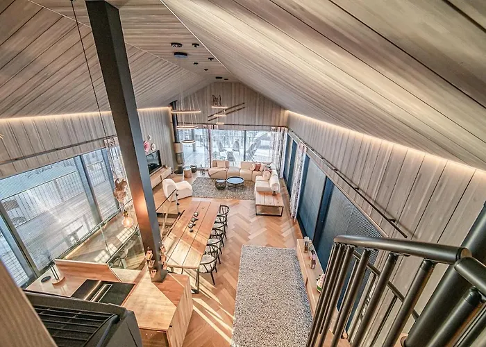 Luxury Valo By Hilla *