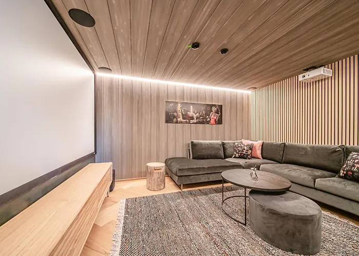 Luxury Valo By Hilla * Levi